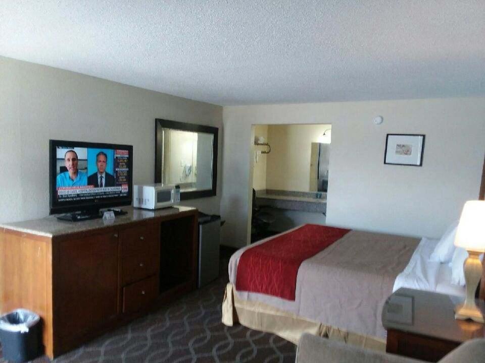 Travel Inn Marston 外观 照片