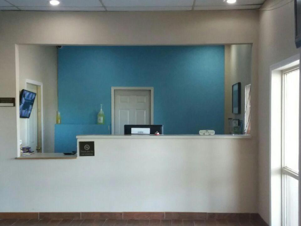 Travel Inn Marston 外观 照片